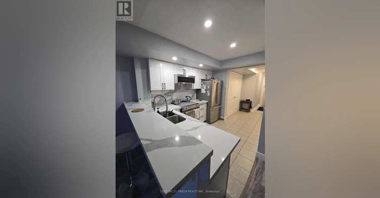 22-37 Four Winds Drive, Toronto, ON, M3J 1K7 - 6