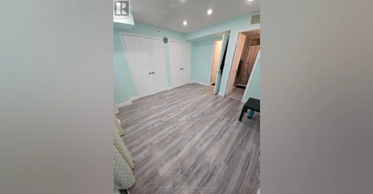 22-37 Four Winds Drive, Toronto, ON, M3J 1K7 - 10