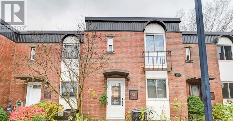 51-6476 Huggins Street, Niagara Falls, ON, L2J 1G9