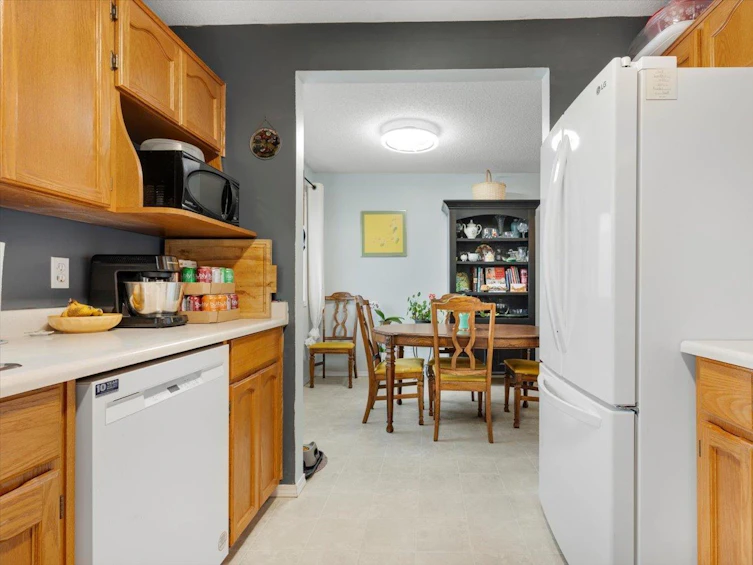303-9006 West Edward Chilliwack Proper Street, Chilliwack, BC, V2P 4E1 - 11