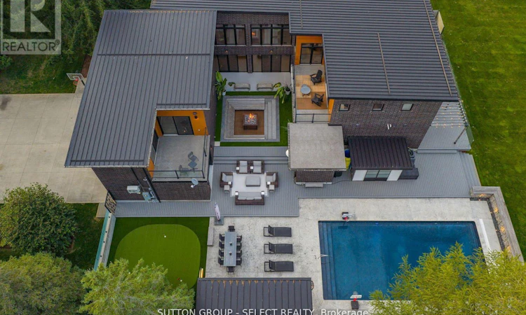 9385 Elviage Drive