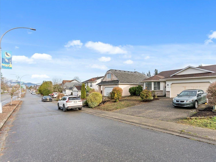 5754 Tyson Road, Chilliwack, BC, V2R 3R6 - 2