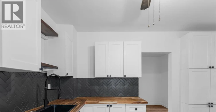 1133 Moy Avenue, Windsor, ON, N9A 2P4 - 11