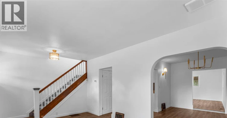 1133 Moy Avenue, Windsor, ON, N9A 2P4 - 5