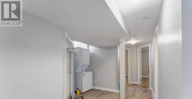 LOWER-110 Livingstone Avenue, Toronto, ON, M6E 2L8 - 8