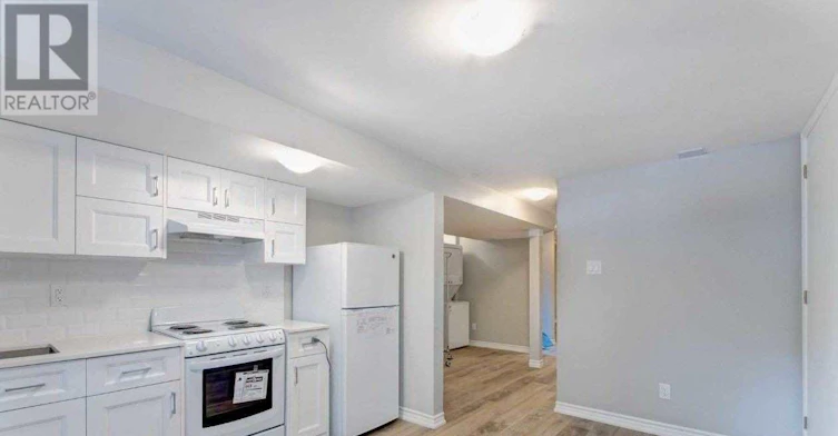 LOWER-110 Livingstone Avenue, Toronto, ON, M6E 2L8 - 5