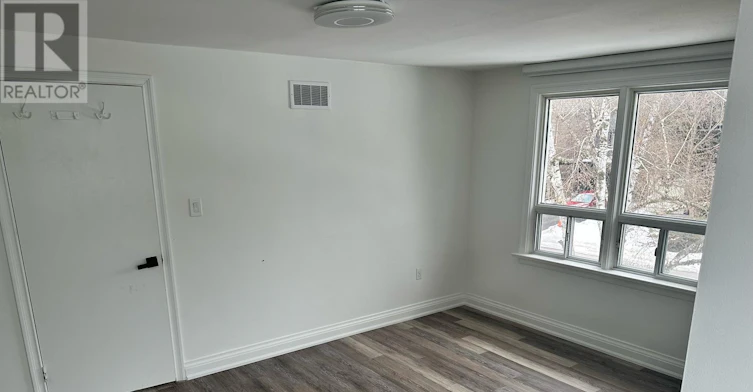 ROOM-9 Roycrest Avenue, Toronto, ON, M2N 1R1 - 9