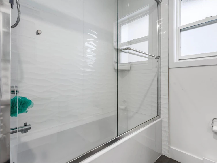 8542 Mccutcheon Avenue, Chilliwack, BC, V2P 7K7 - 27