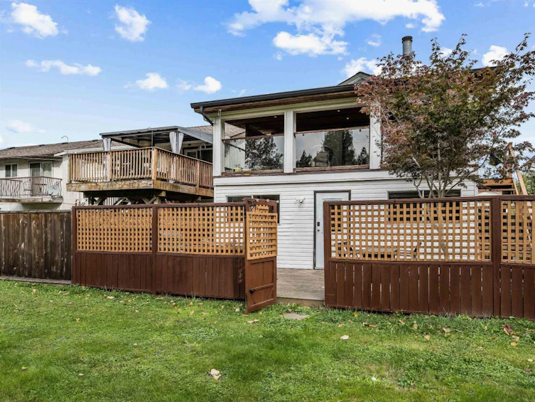 8542 Mccutcheon Avenue, Chilliwack, BC, V2P 7K7