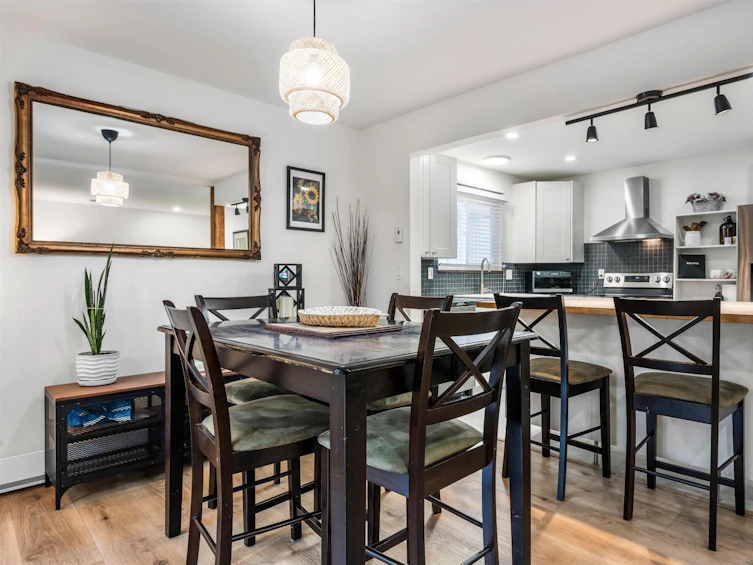 8542 Mccutcheon Avenue, Chilliwack, BC, V2P 7K7 - 11
