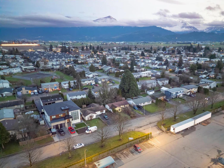 8900 South Charles Chilliwack Proper Street, Chilliwack, BC, V2P 7H8 - 9