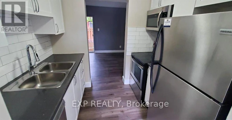 24-33 Berkley Drive, St. Catharines, ON, L2M 6T8 - 4