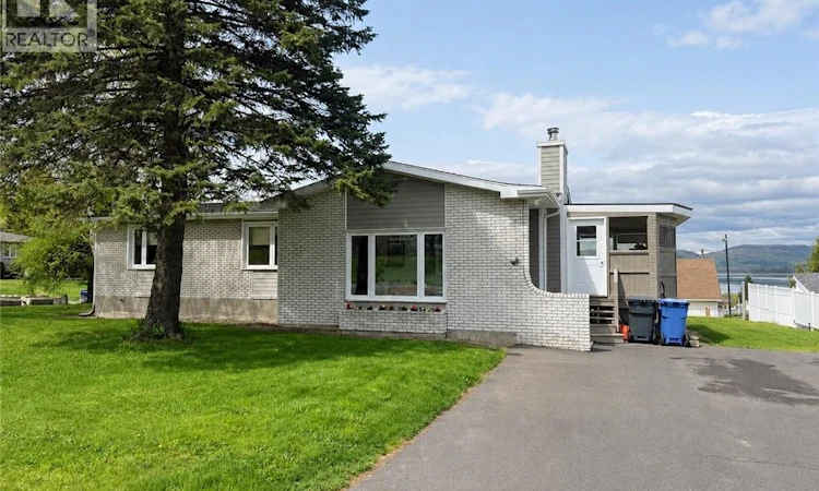 66 Fairview Street