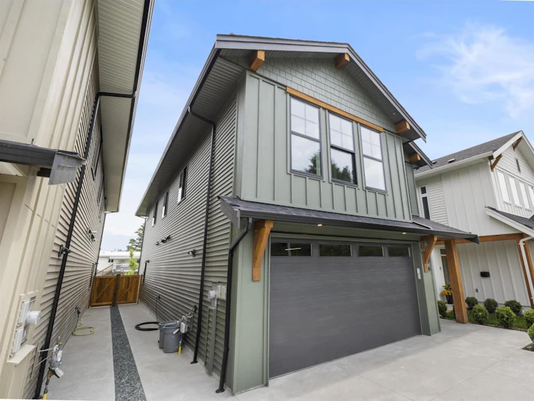 9376 East Mcnaught Chilliwack Proper Road, Chilliwack, BC, V2P 6E8 - 2