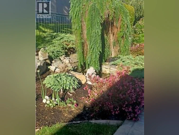 4345 S Gallaghers Fairway, Kelowna, BC, V1W 4X4 - 42