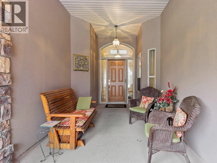 4345 S Gallaghers Fairway, Kelowna, BC, V1W 4X4 - 4