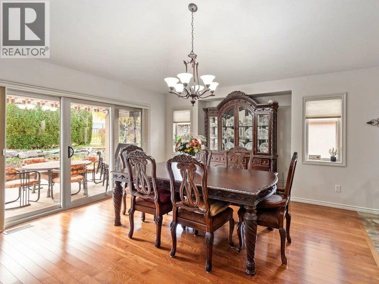 4345 S Gallaghers Fairway, Kelowna, BC, V1W 4X4 - 16