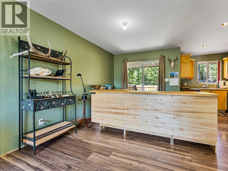 4350 33 Highway, Beaverdell, BC, V0H 1A0 - 13