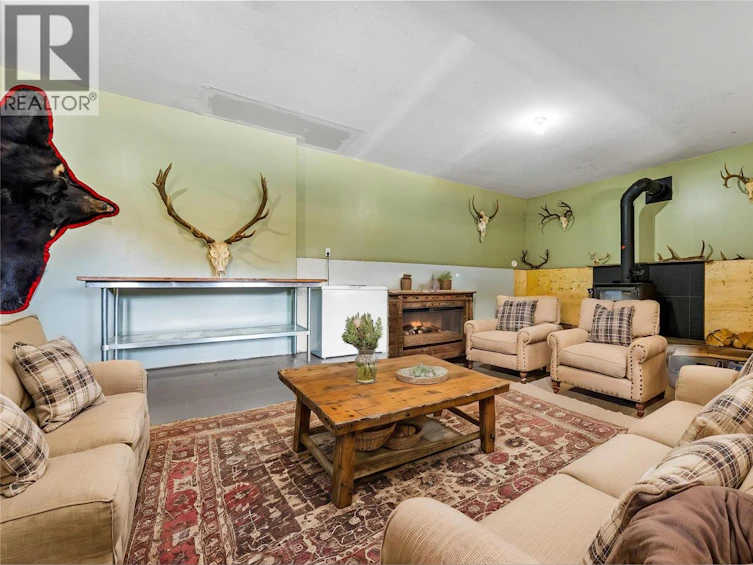 4350 33 Highway, Beaverdell, BC, V0H 1A0 - 24