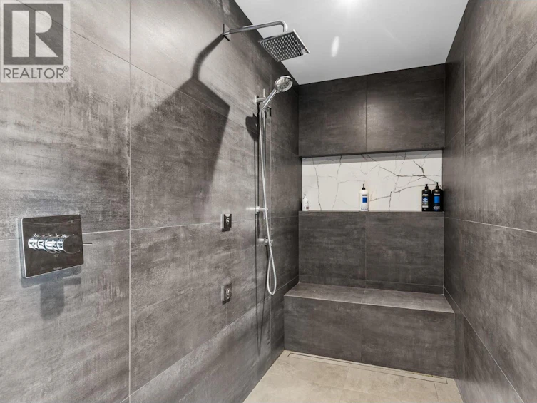 4043 Lakeside Road, Penticton, BC, V2A 8W3 - 38