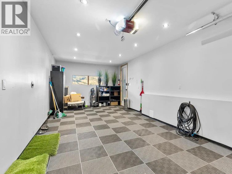 4043 Lakeside Road, Penticton, BC, V2A 8W3 - 26
