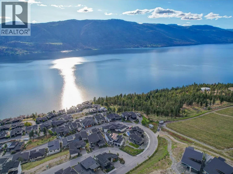 3645 Mckinley Beach Drive, Kelowna, BC, V1V 3G2 - 48