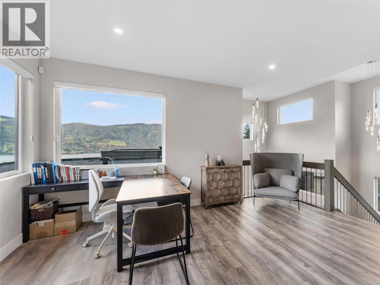 3645 Mckinley Beach Drive, Kelowna, BC, V1V 3G2 - 58