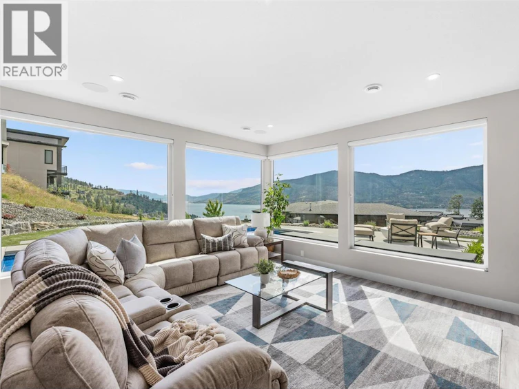 3645 Mckinley Beach Drive, Kelowna, BC, V1V 3G2 - 41
