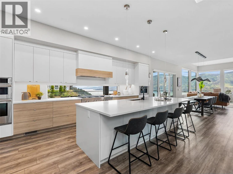 3645 Mckinley Beach Drive, Kelowna, BC, V1V 3G2 - 7
