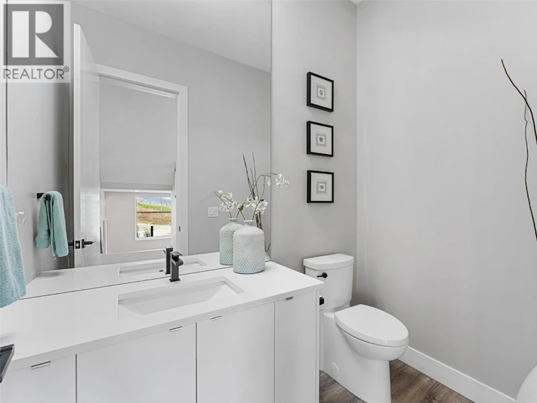 3645 Mckinley Beach Drive, Kelowna, BC, V1V 3G2 - 32