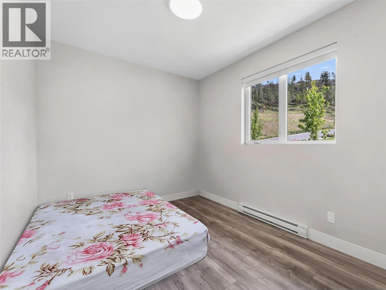 3645 Mckinley Beach Drive, Kelowna, BC, V1V 3G2 - 71