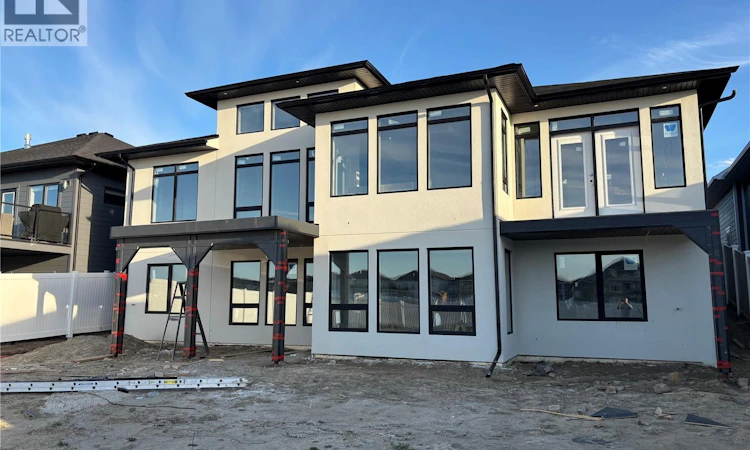 216 Settler Crescent
