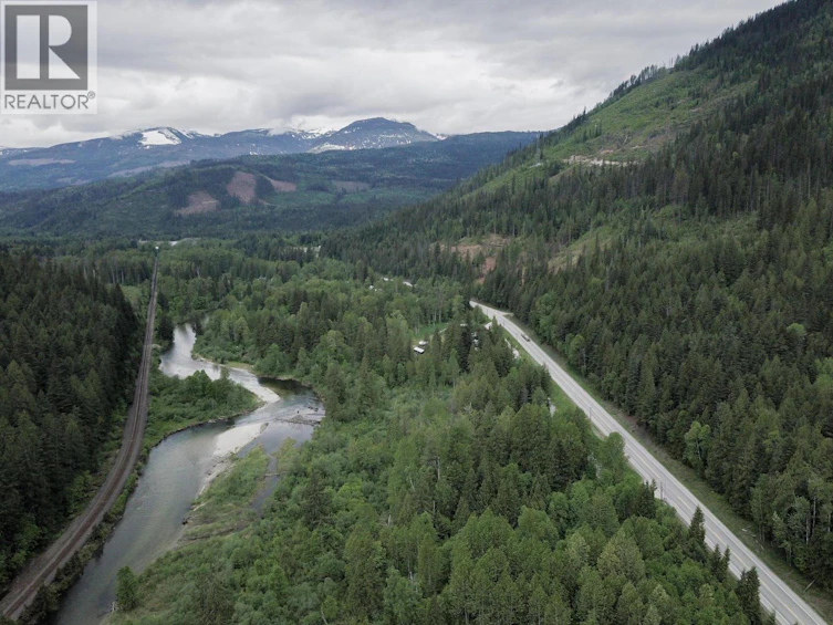 5926 Ferguson Frontage Road, Malakwa, BC, V0E 2J0 - 23