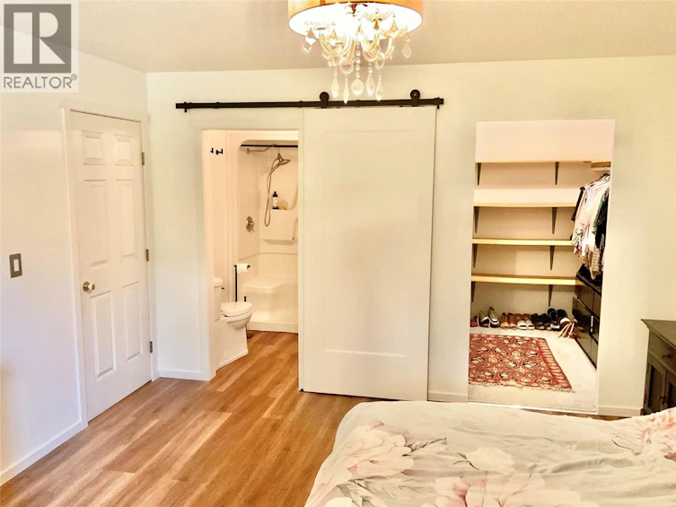 706 Central Avenue, Midway, BC, V0H 1M0 - 40