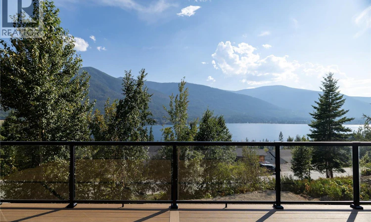 145 Lakeview Drive
