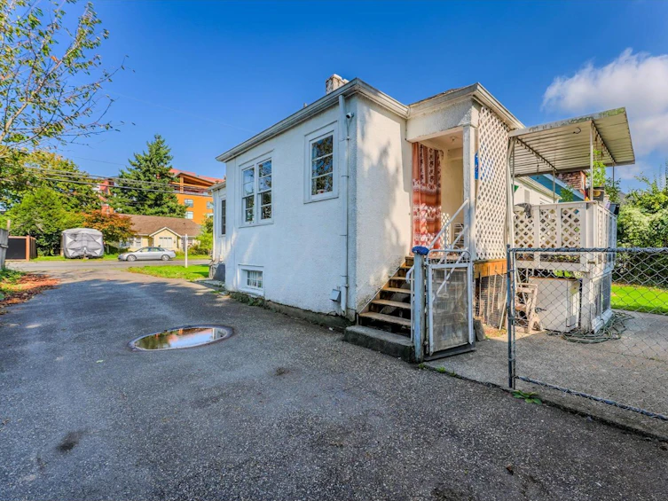 46220 Maple Avenue, Chilliwack, BC, V2P 2J4 - 36