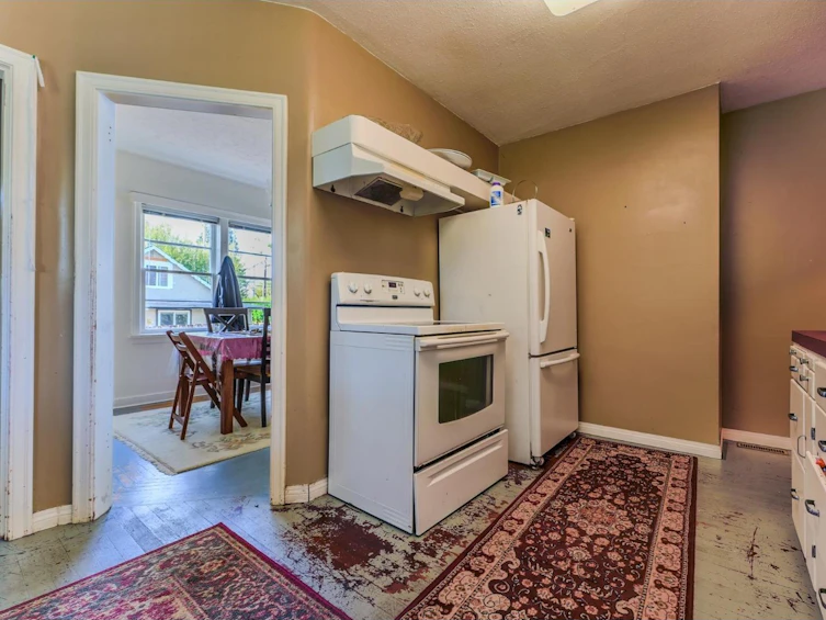 46220 Maple Avenue, Chilliwack, BC, V2P 2J4 - 8
