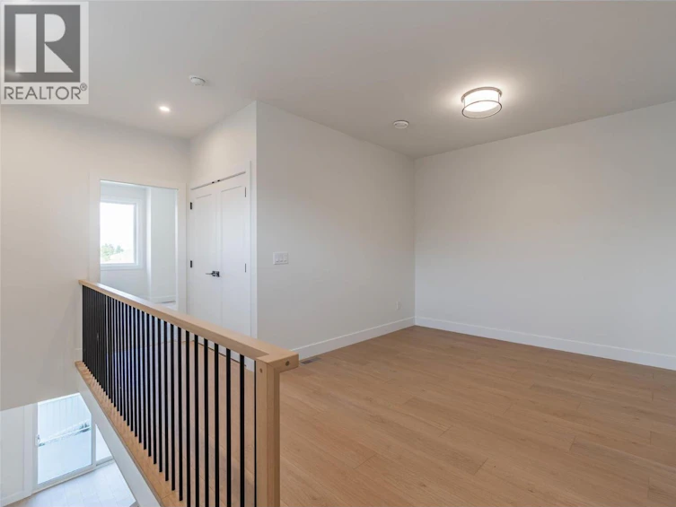 386 Chardonnay Avenue, Oliver, BC, V0H 1T4 - 17