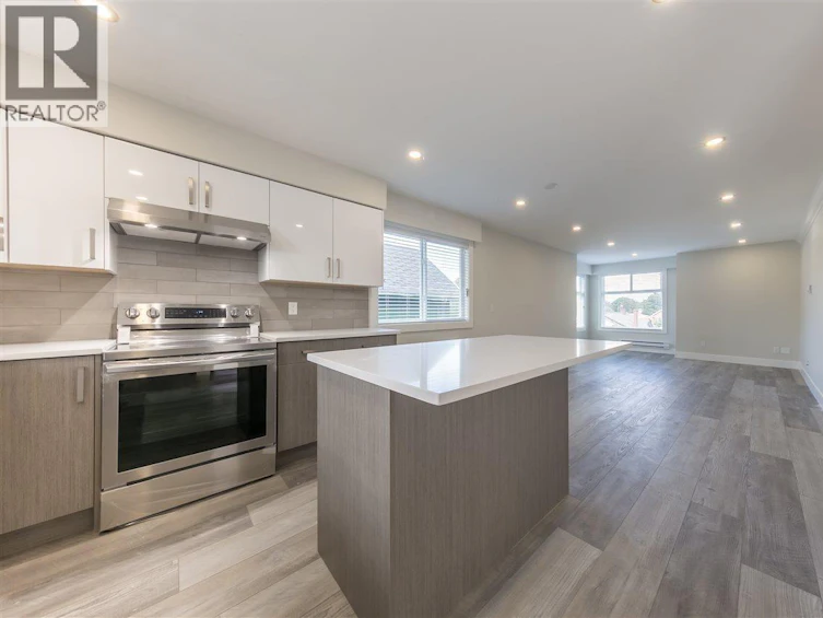 1222 E 12th Avenue, Vancouver, BC, V5T 2J9 - 5