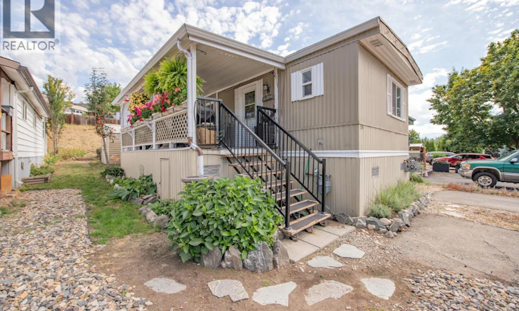 3A-15401 Kalamalka Lake Road
