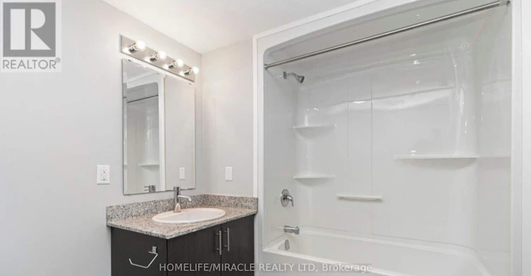 407A-275 Larch Street E, Waterloo, ON, N2L 3R2
