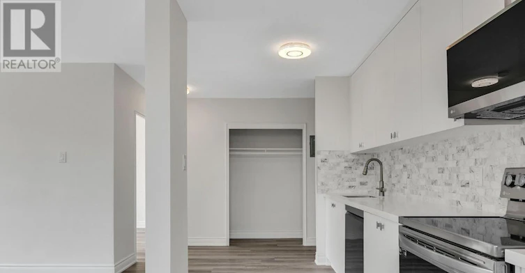 12-18 Kenrae Road, Toronto, ON, M4G 1Y1 - 7
