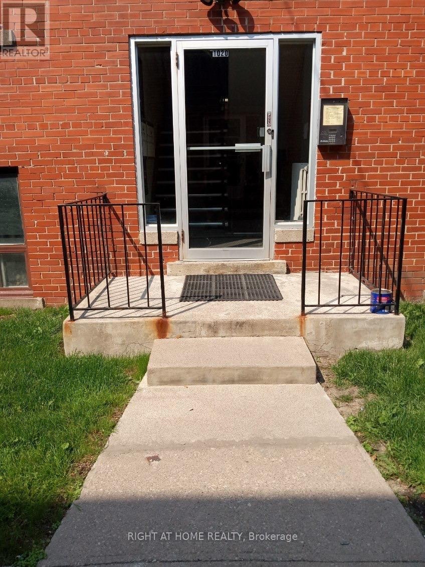 1020 O'connor Drive, Toronto, ON, M4B 2T3 - 20