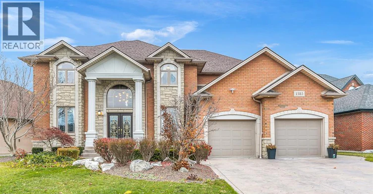 1585 Stoneybrook Crescent, Windsor, ON, N9G 2Z4