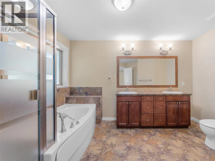 2828 Bentley Road, West Kelowna, BC, V4T 3A9 - 27