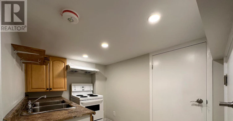 LOWER-151 Dynevor Road, Toronto, ON, M6E 3X5 - 2