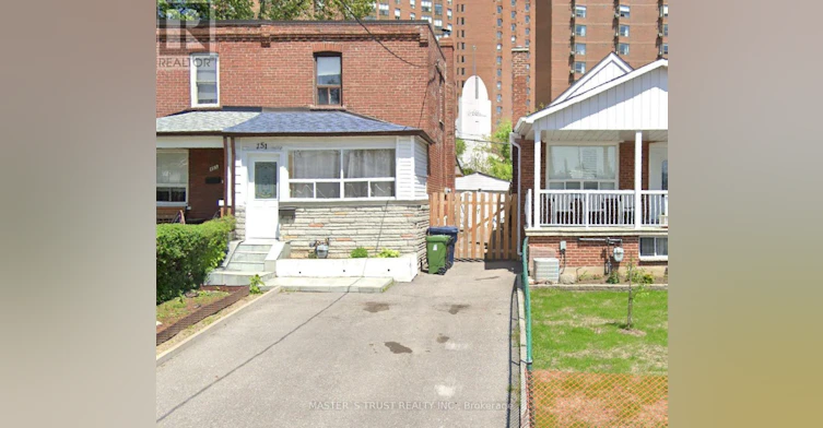 LOWER-151 Dynevor Road, Toronto, ON, M6E 3X5