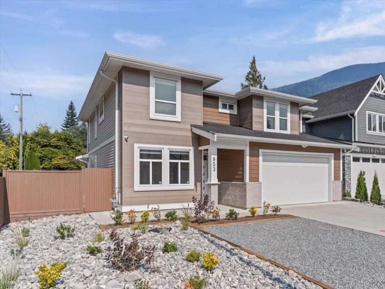 853 Willow Place, Harrison Hot Springs, BC, V0M 1K0