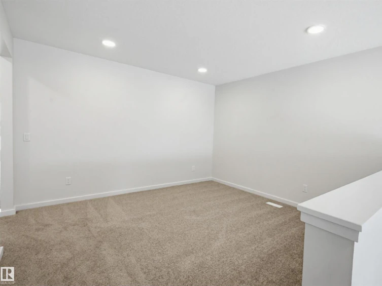 2535 211 Street NW, Edmonton, AB, T6M 3H1 - 24