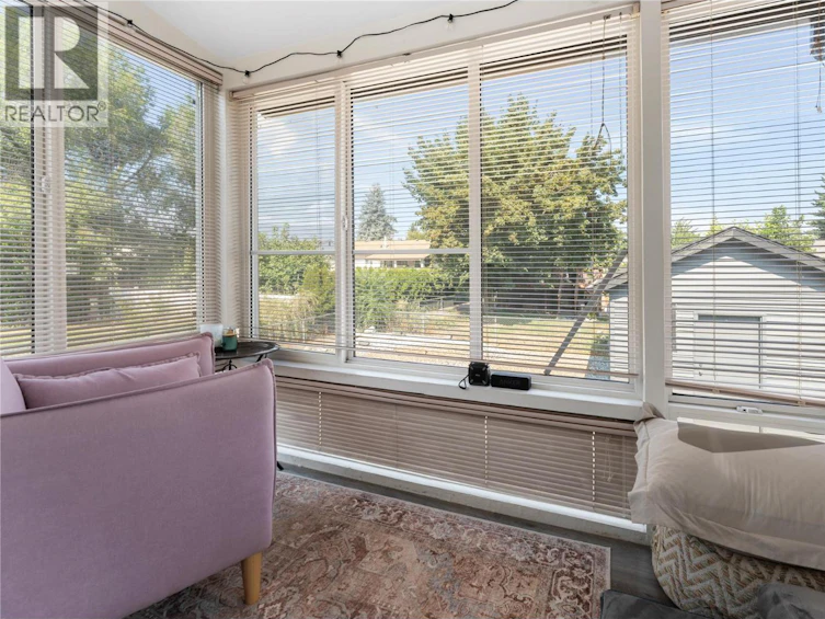 950 Raymer Avenue, Kelowna, BC, V1Y 4Z9 - 7